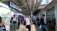 Jadwal KRL Manggarai–Cikarang April 2025: Kereta Paling Akhir Tiba Jam 00.15 WIB