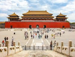 Keindahan Taman Kerajaan yang Terbuka Setelah Seratus Tahun